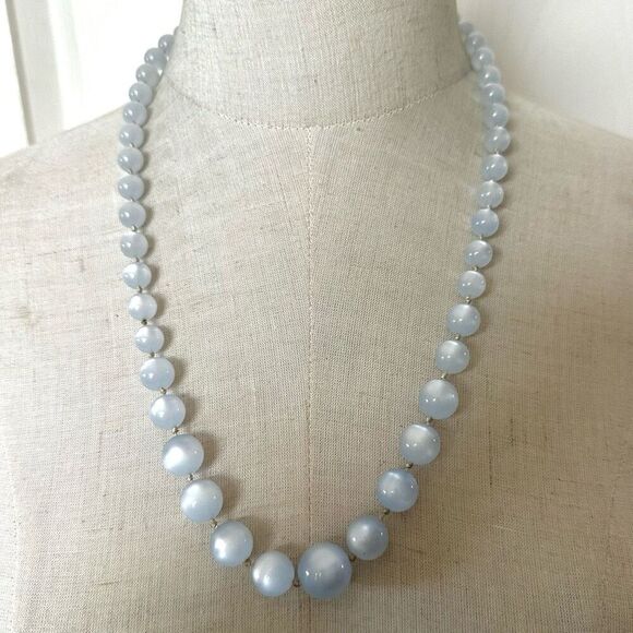 Light blue moonglow vintage necklace - Picture 1 of 11